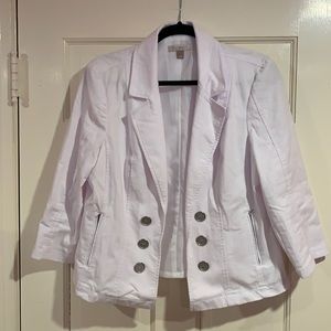 Ladies white zipper pocket jacket